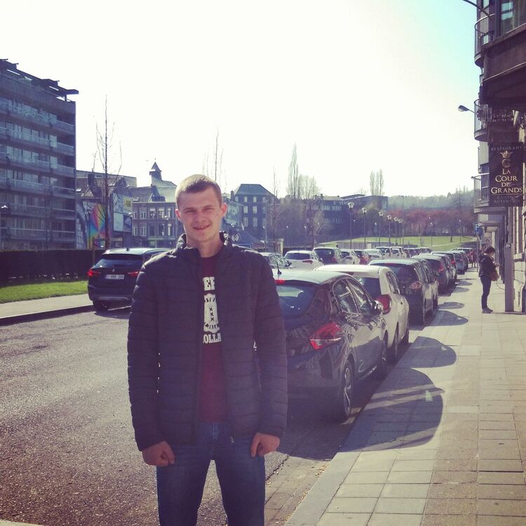 16336121  Dima, 28 ,    