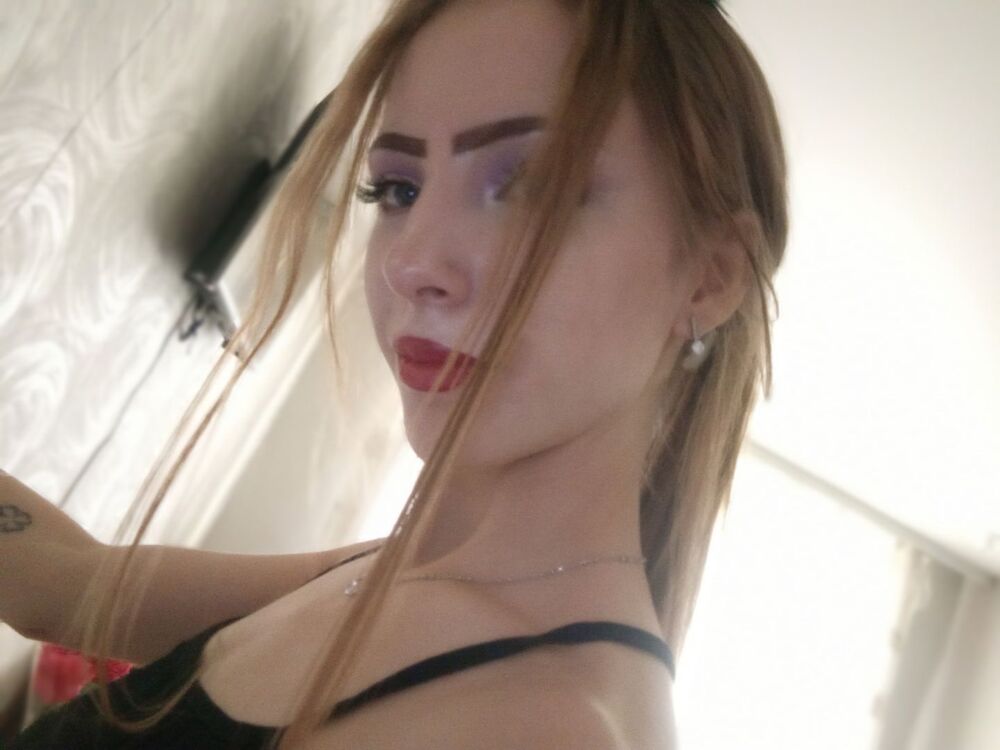 52808261  , 21 ,    