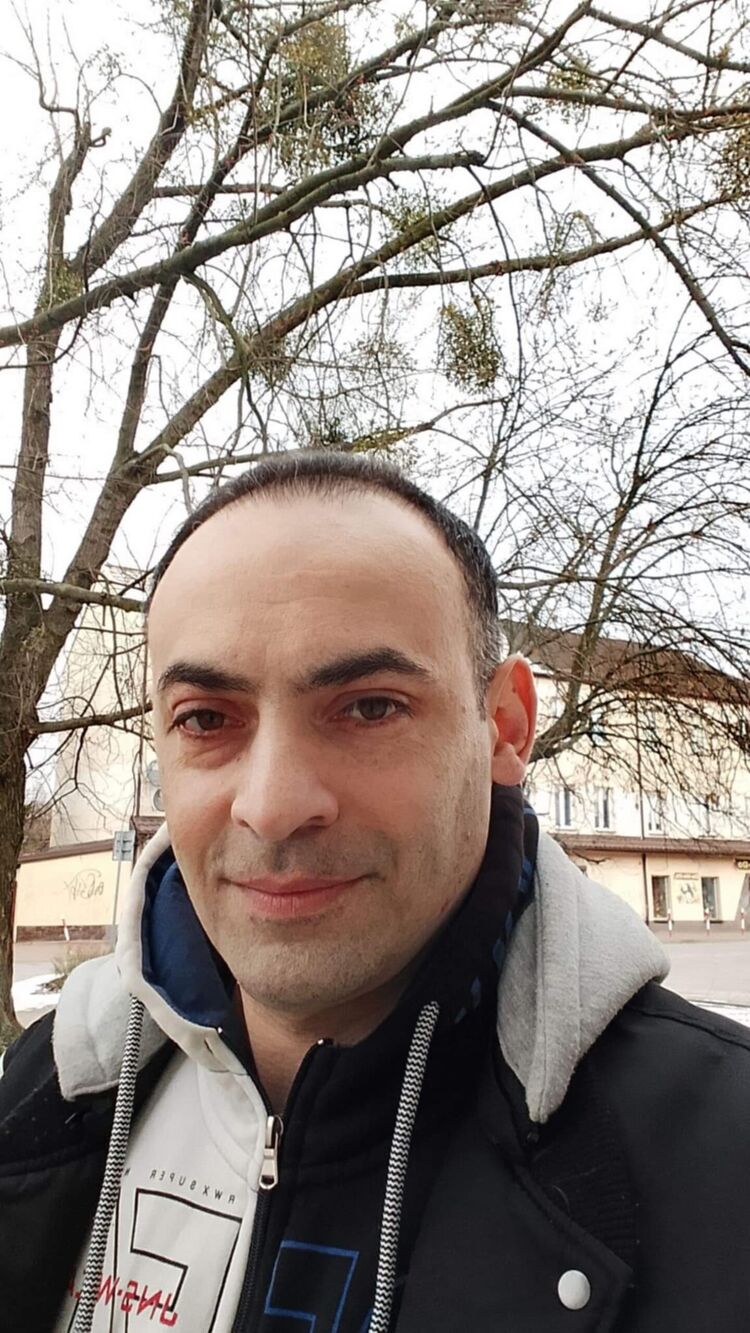  ,   Davit, 34 ,   ,   , c 