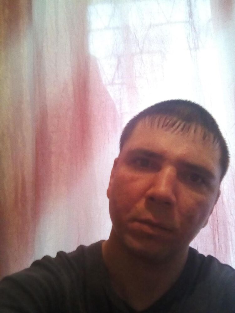  ,   Mikhail, 39 ,   ,   