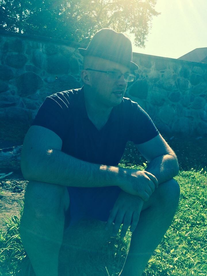  ,   Raimonds, 39 ,   ,   , c 