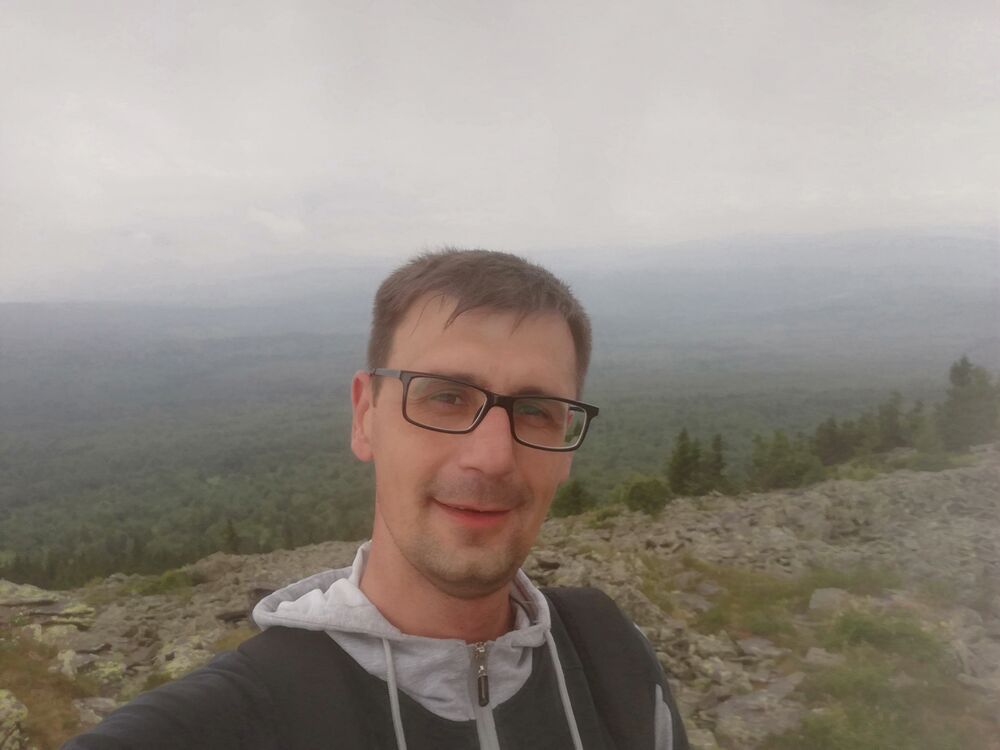  23607451  M, 41 ,    