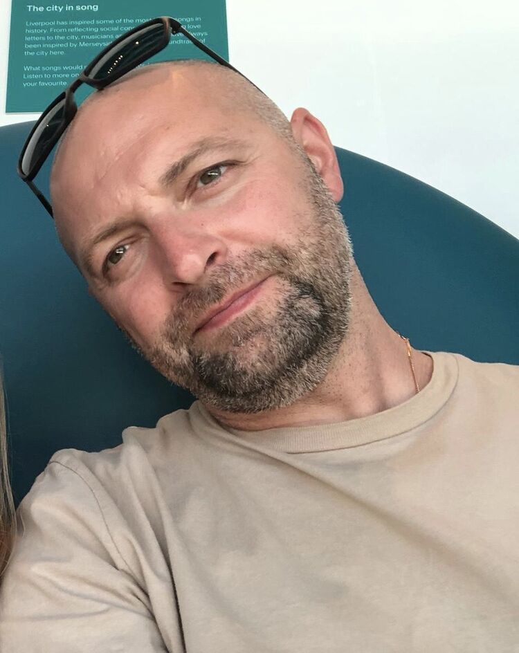  49654481  Vadim, 44 ,    Southport