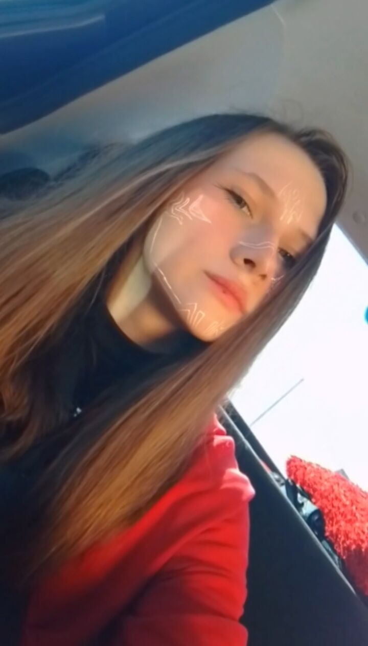  38033671  Nika, 24 ,    