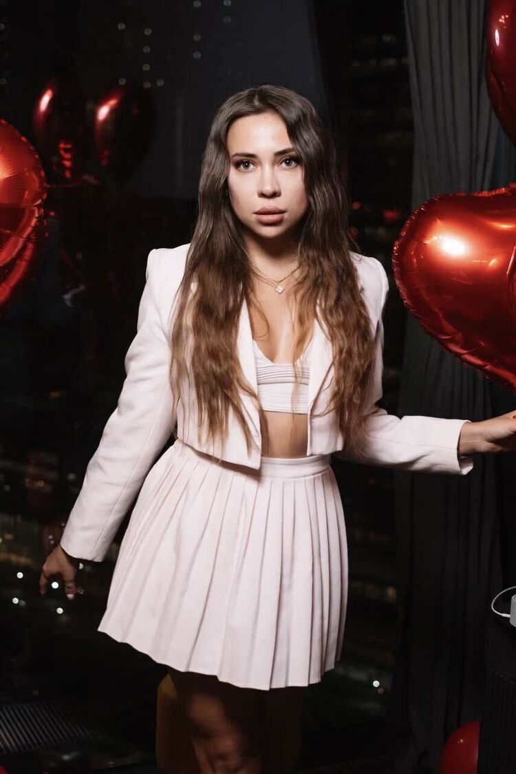  54164721  Nasty, 27 ,    