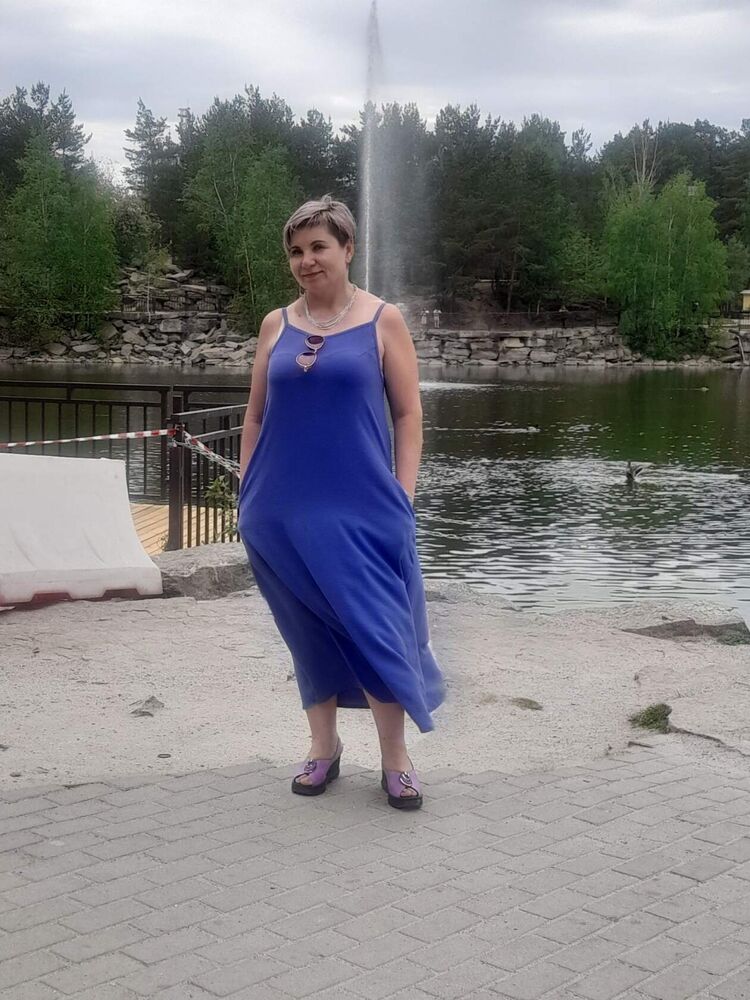  49370851  Anna, 50 ,    