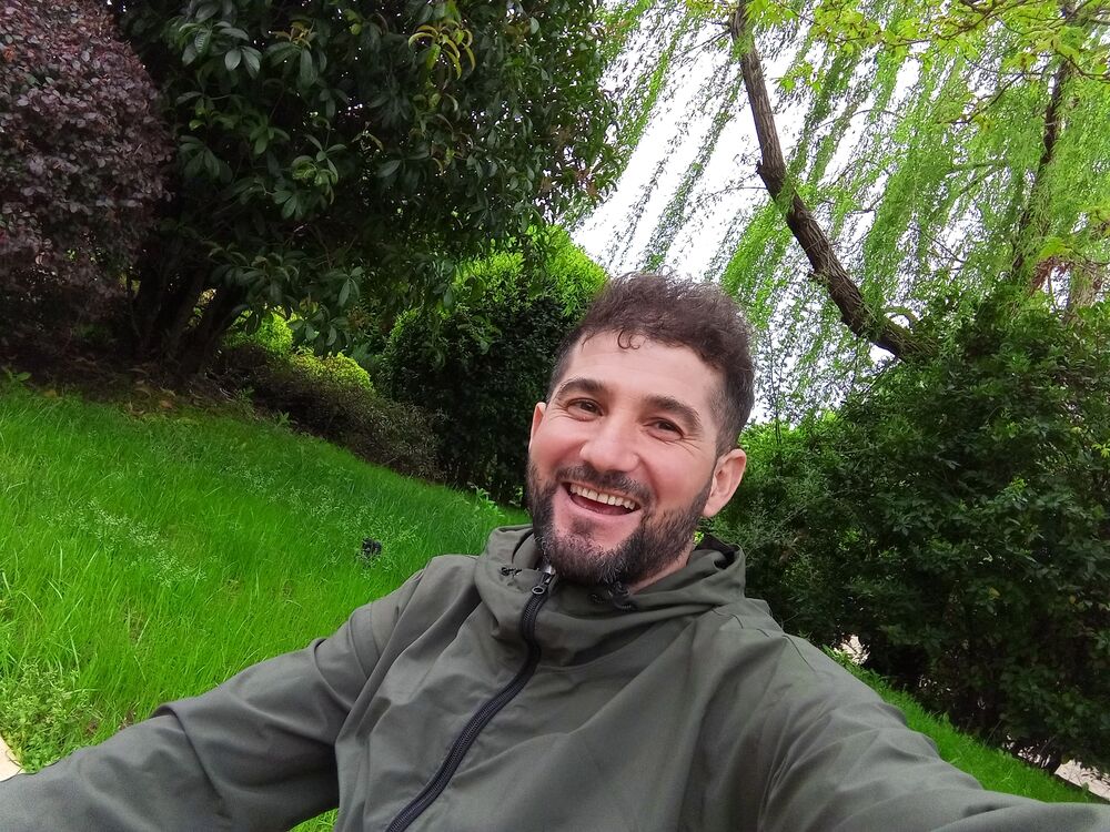  ,   BAD GUYS, 37 ,     , c 
