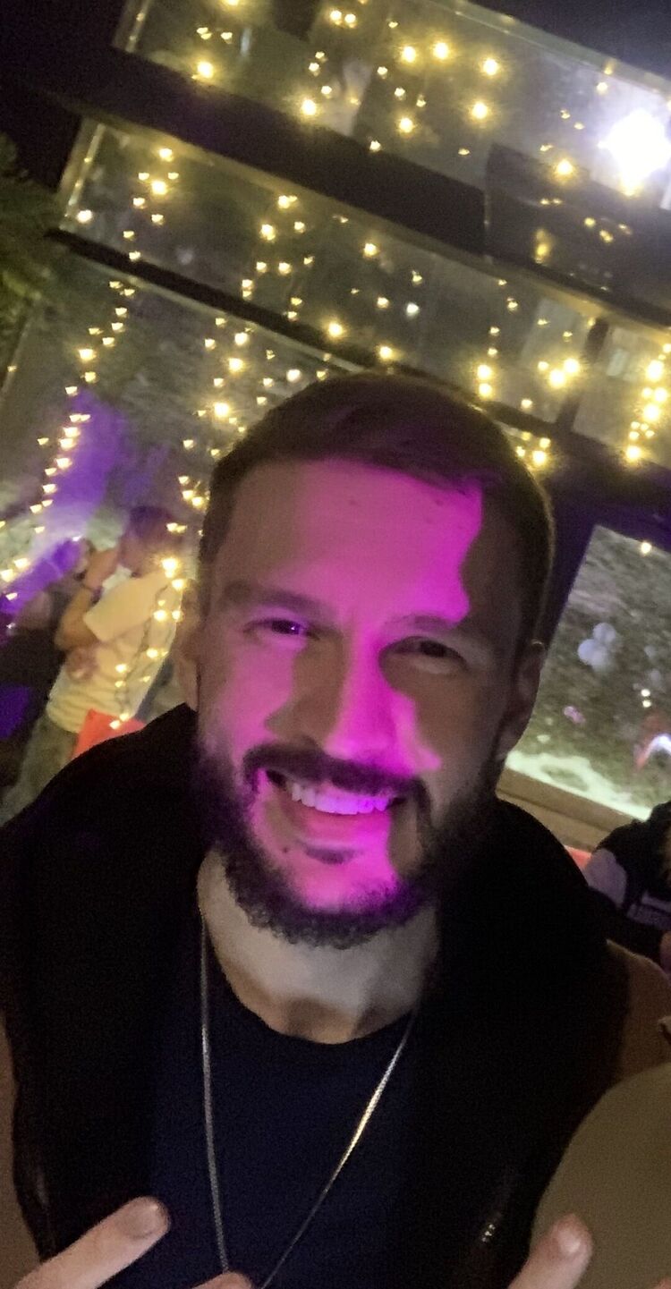  52724941  Matthew, 28 ,    