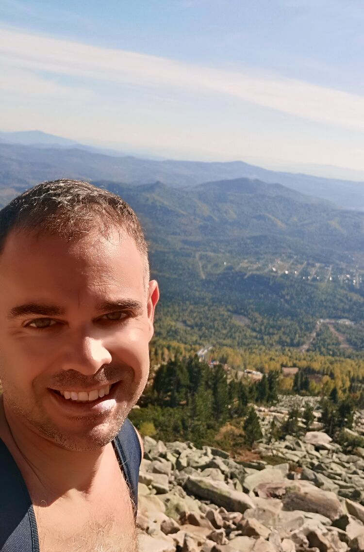  23929001  Michael, 42 ,    