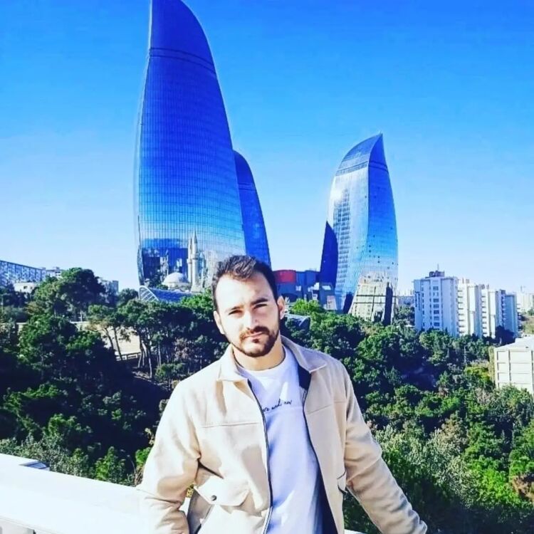  48812351  Vusal, 29 ,    