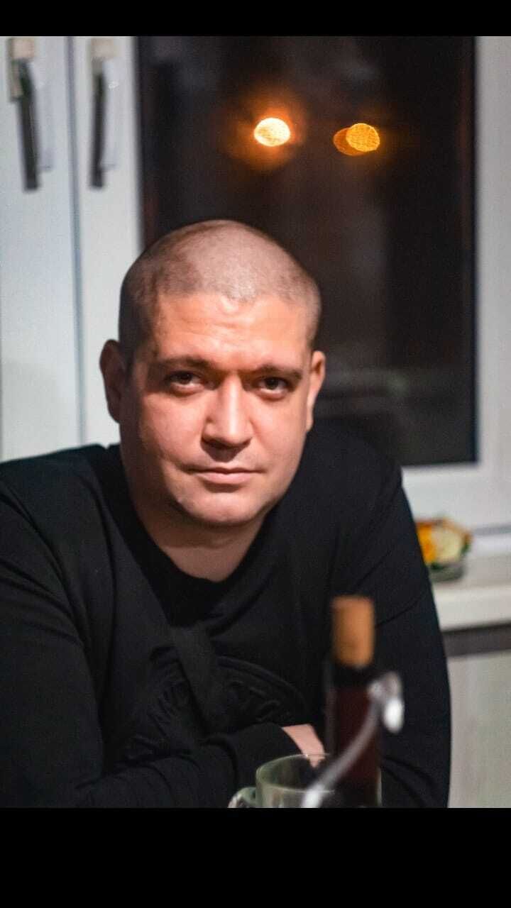  52906751  , 37 ,    