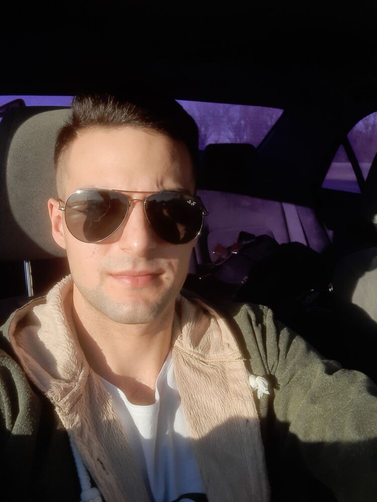  ,   Nour, 29 ,   ,   