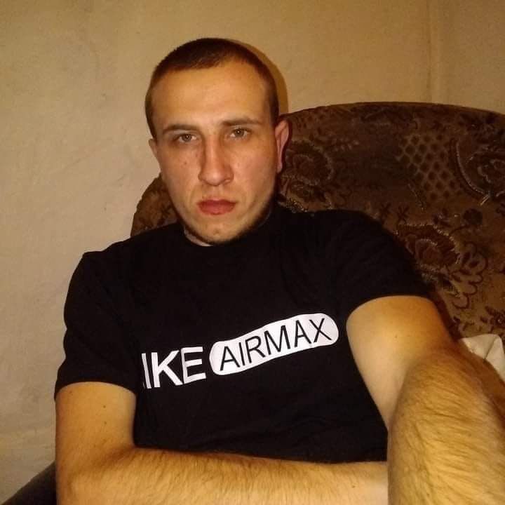 46641851  , 44 ,    
