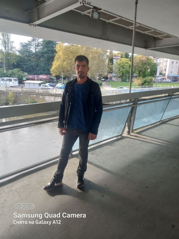  30197421  Anvar, 36 ,    