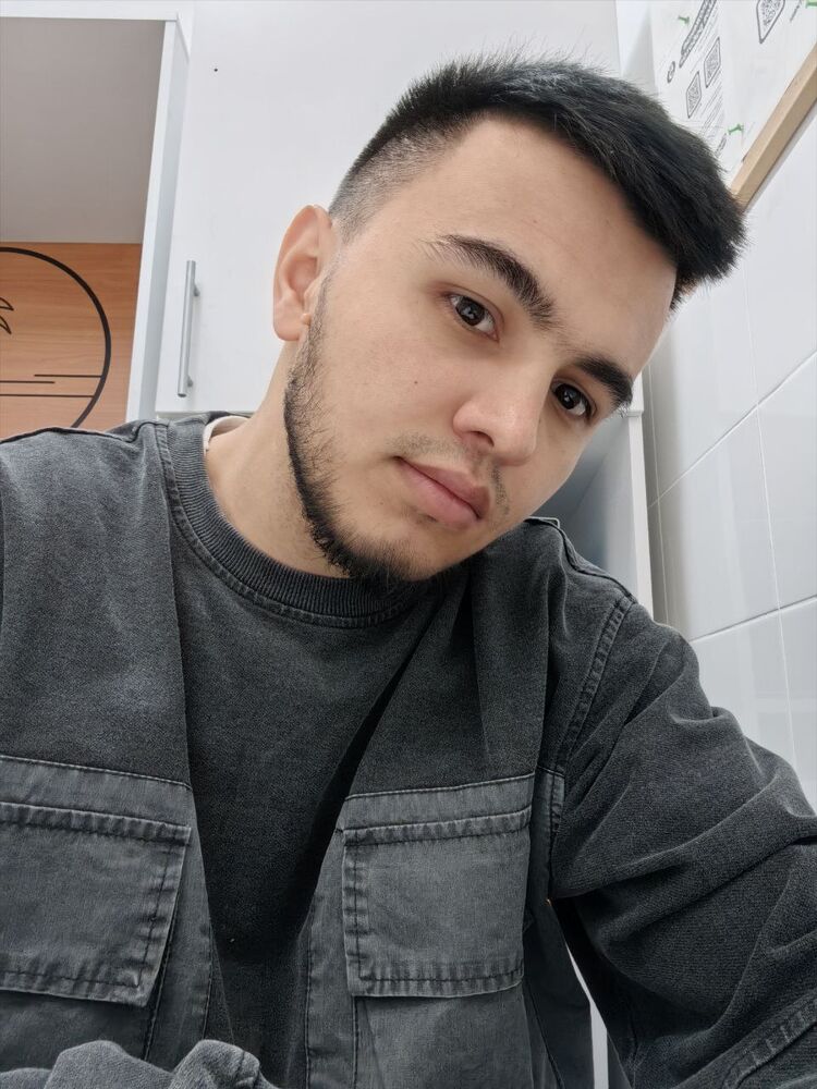  43195291  Asadullo, 25 ,    
