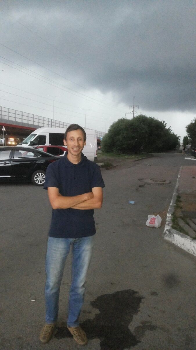  ,   Mikhail, 35 ,   ,   , c 