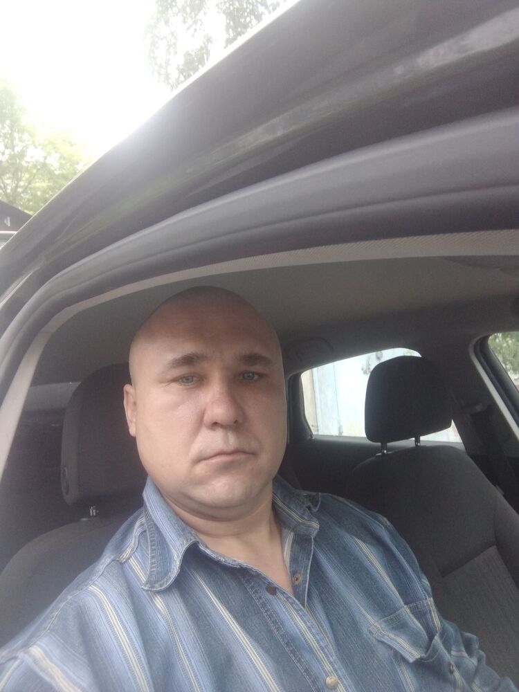   ,   Anton, 43 ,   ,   