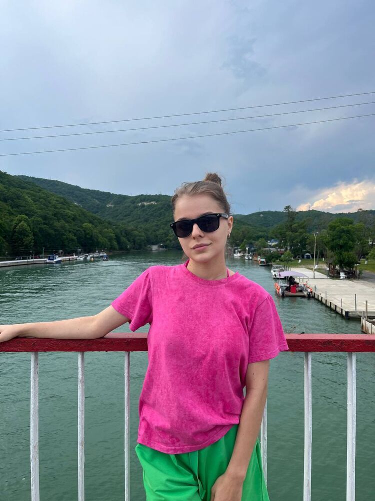  52555821  , 29 ,    -