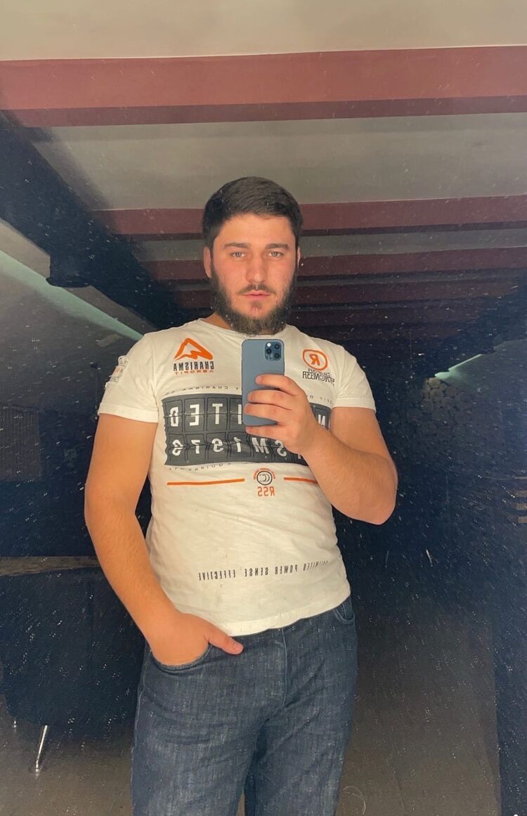  44945281  , 25 ,     