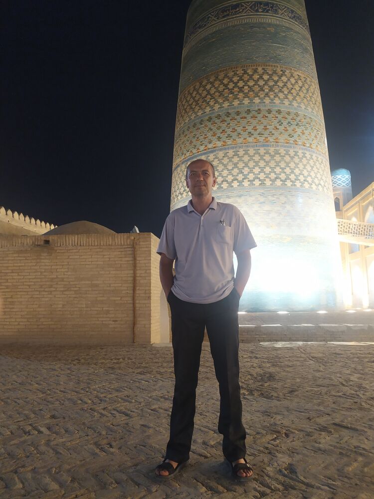  47774641  Shavkat, 49 ,    