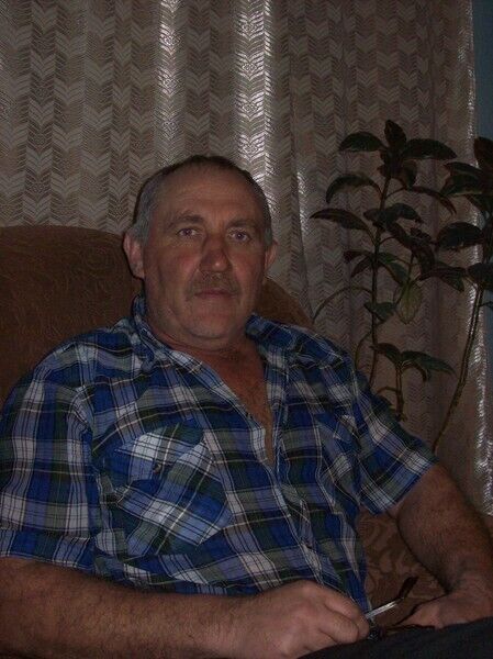  48387781  Nikolay, 61 ,    