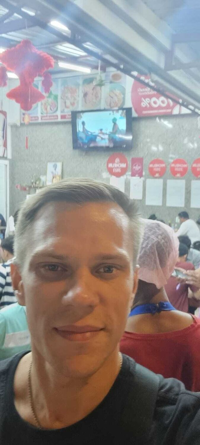  40186951  Maksim, 36 ,    -