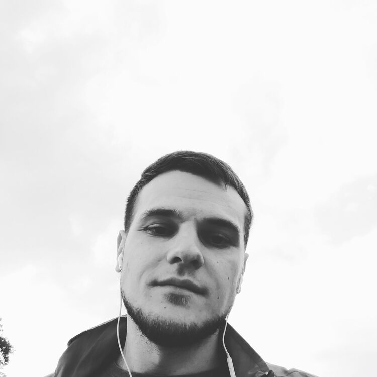  18093051   , 32 ,    