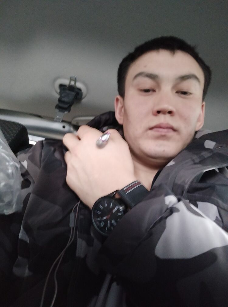  18728331  , 32 ,    