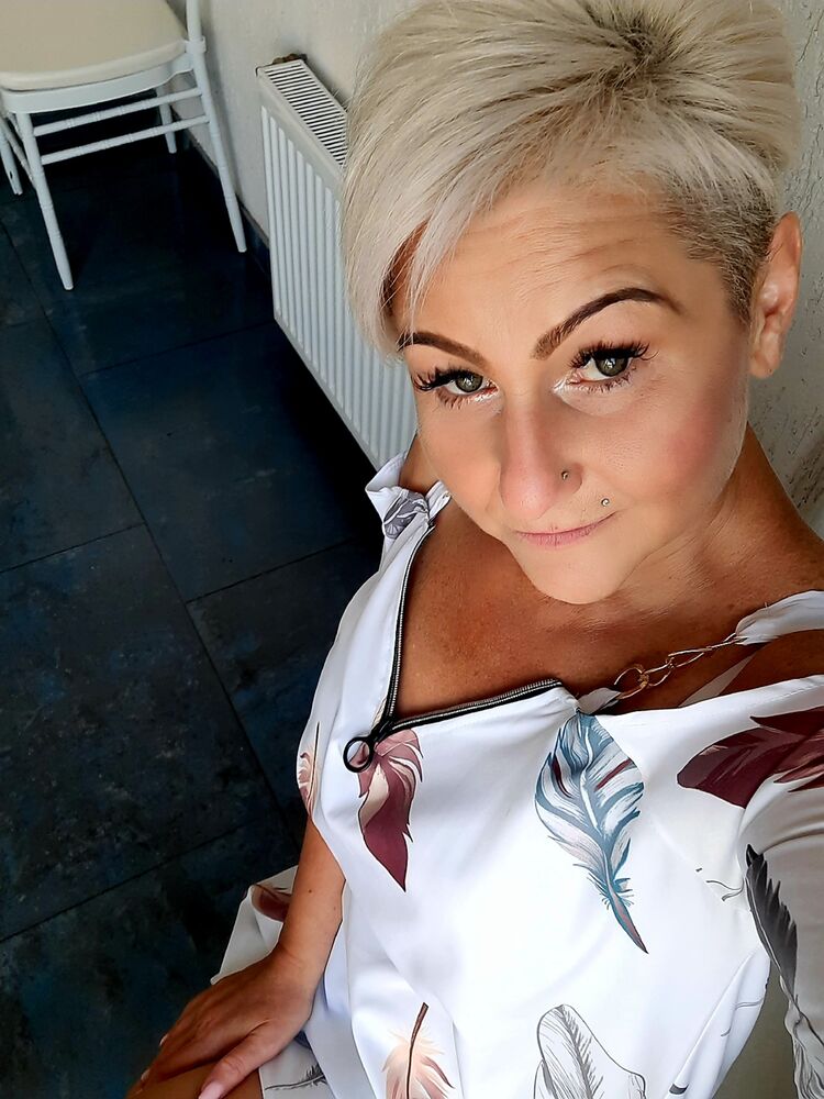  ,   Elena, 47 ,   ,   
