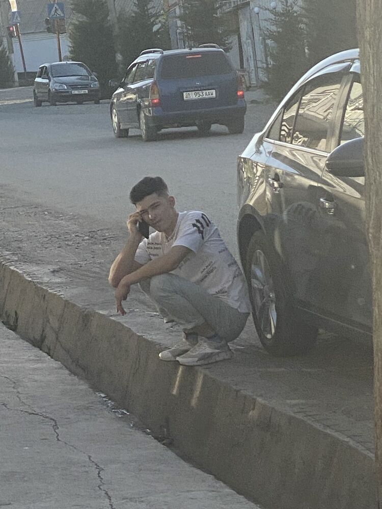  27896171  Abdulatif, 21 ,    