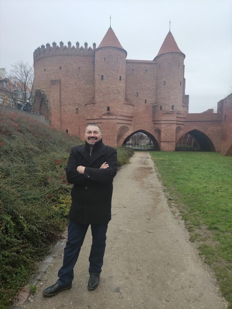  ,   Vitalii, 51 ,   ,   , c 