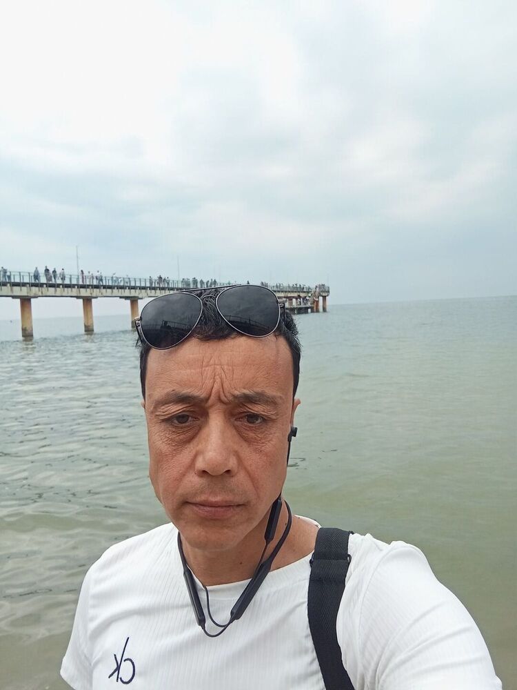  ,   Alik, 40 ,   ,   