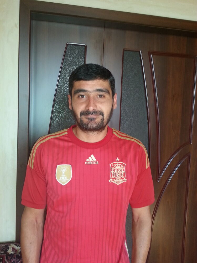  ,   Artur, 44 ,   ,   , c 