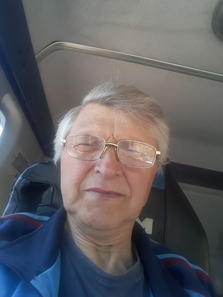  27303741  , 66 ,    