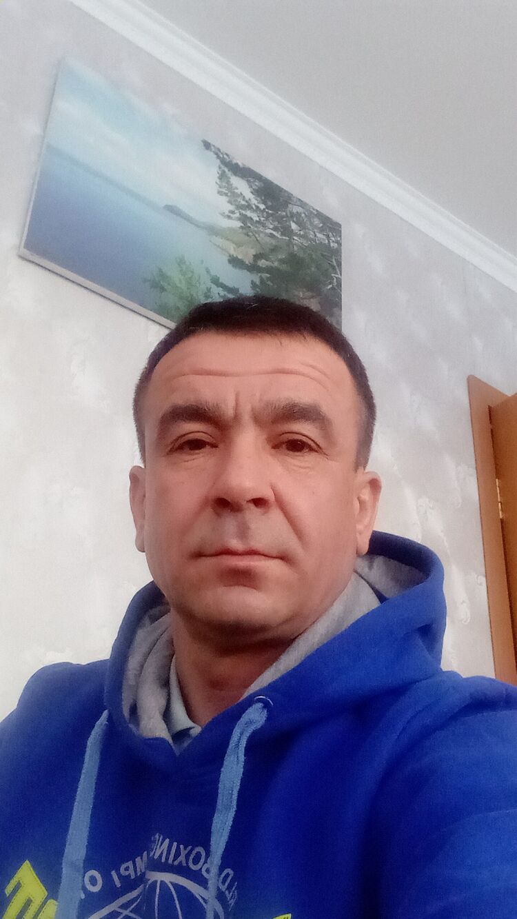  34033581  Alisher, 41 ,    