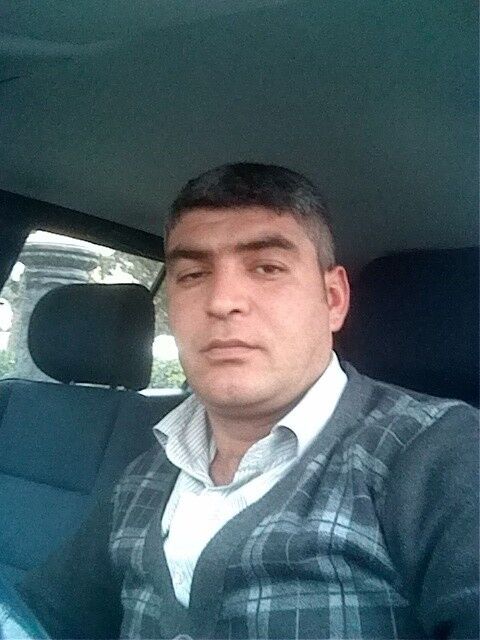  ,   51 744 19 39, 44 ,     , c 