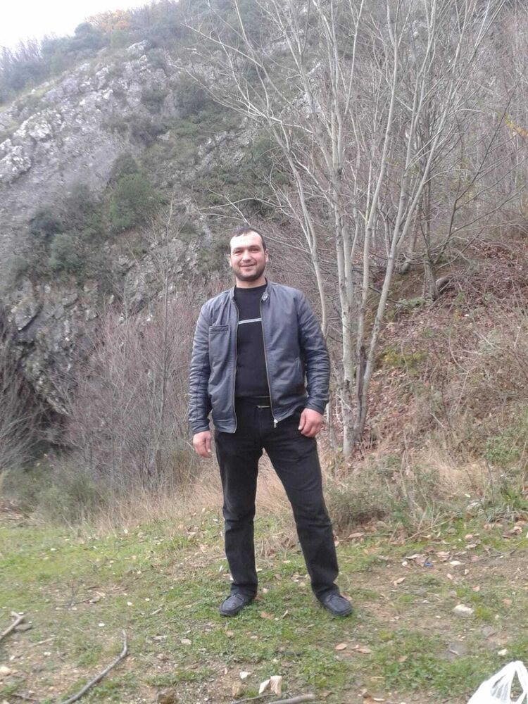  38959241  Ali Murat, 44 ,    