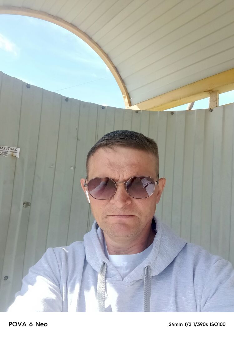  52824381  , 46 ,    