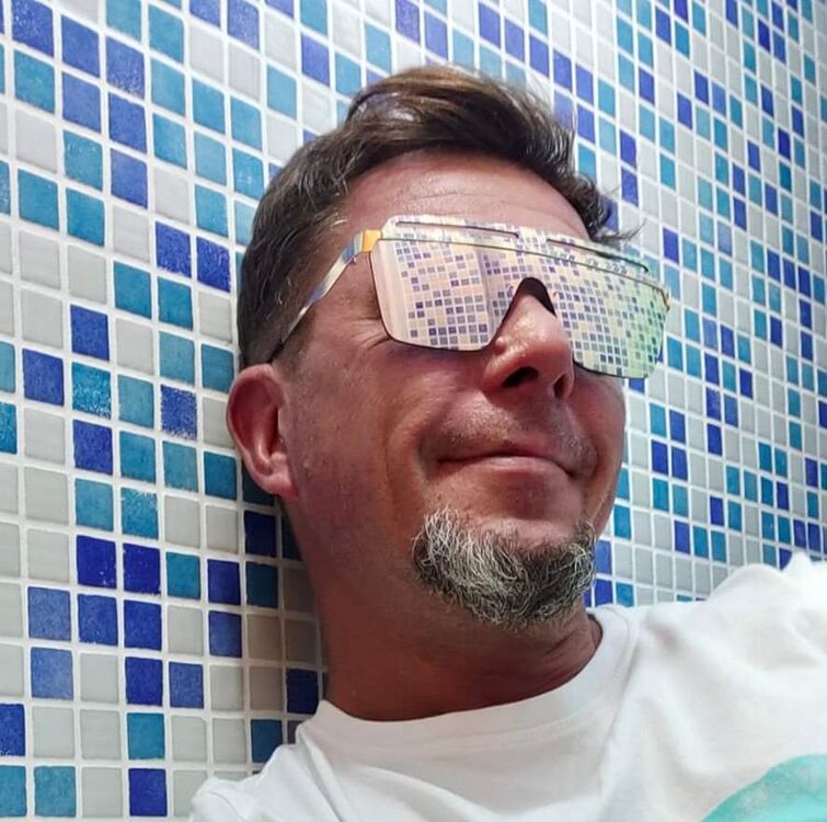  ,   Maksim, 45 ,   ,   , c , 