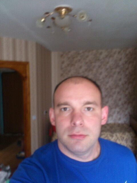  ,   Denis, 42 ,   ,   , c 