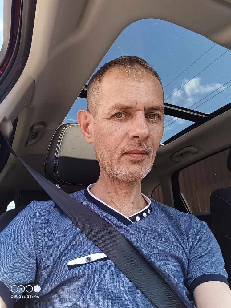  45754701  Sergey, 48 ,    
