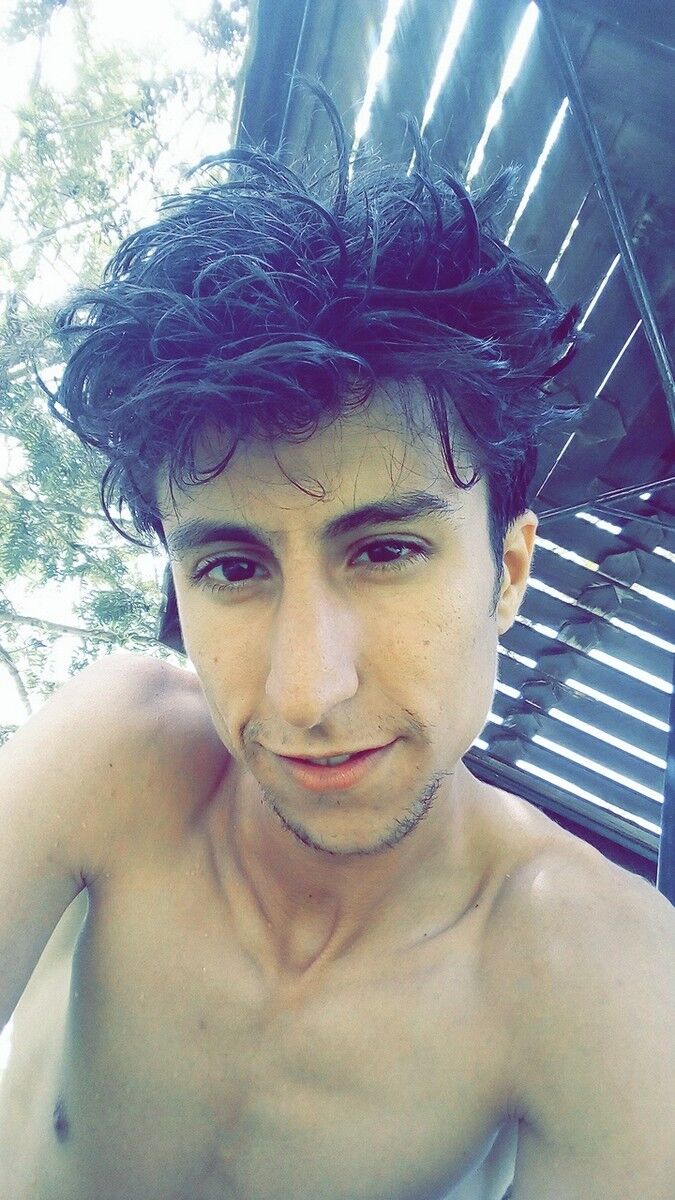  18161271  Achraf, 30 ,    