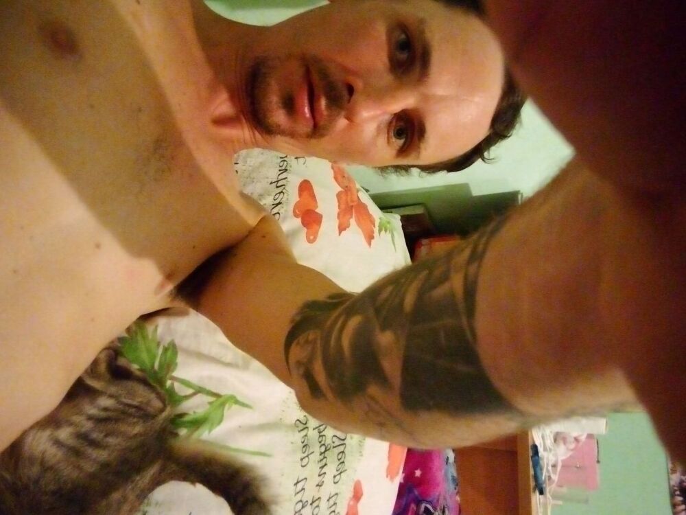  44078161  Il, 34 ,    