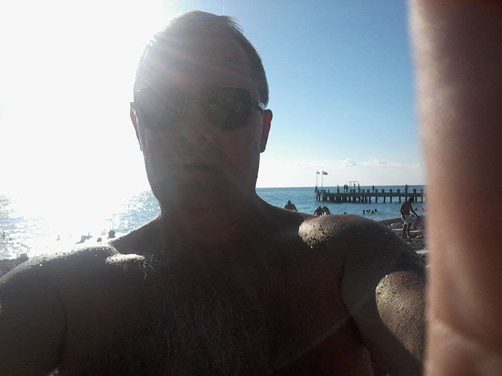  ,   Igor, 52 ,   ,   