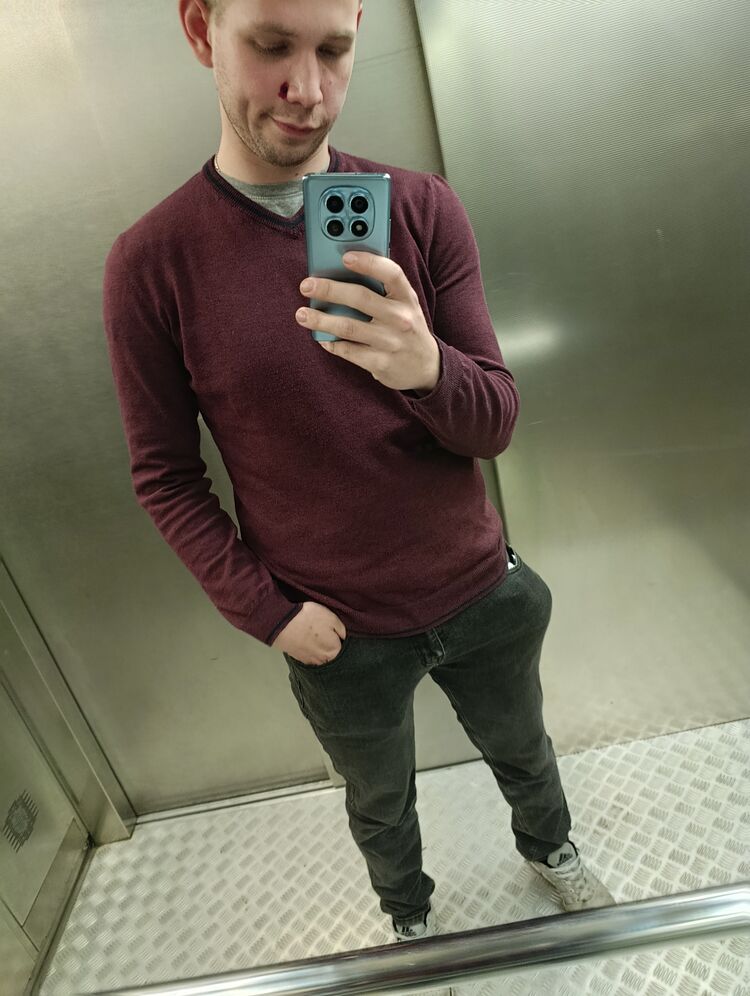  52834911  Vadim, 23 ,    