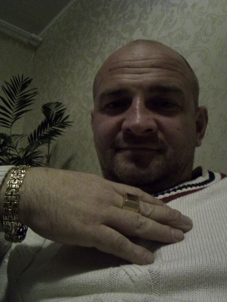  ,   Ruslan, 43 ,   ,   