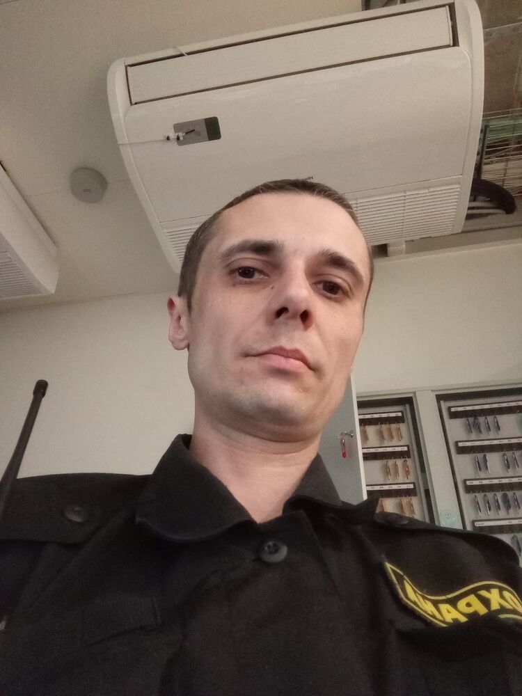 42676051  , 38 ,    