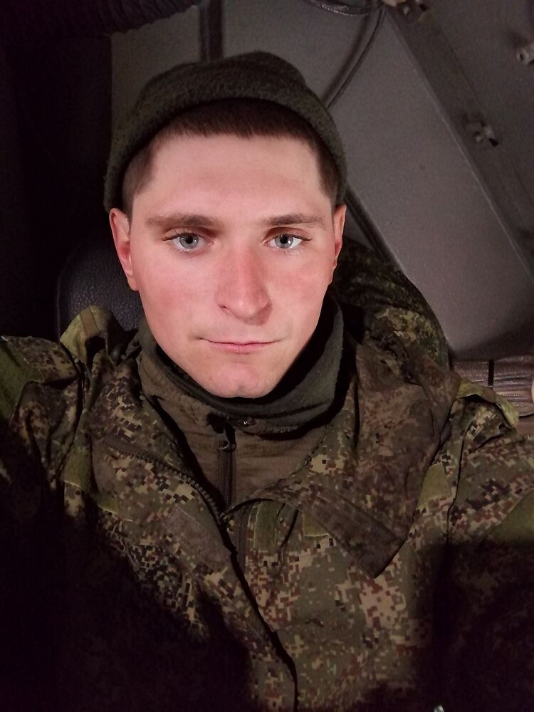  ,   Konstantin, 26 ,   ,   , c 