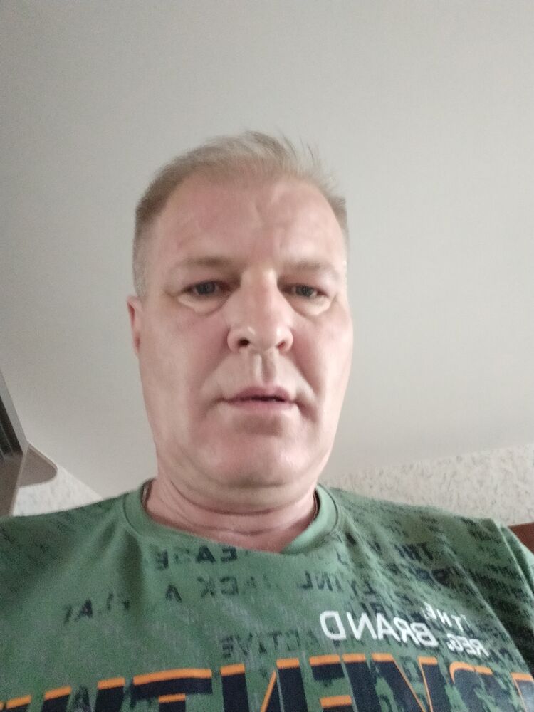  44276351  , 49 ,    