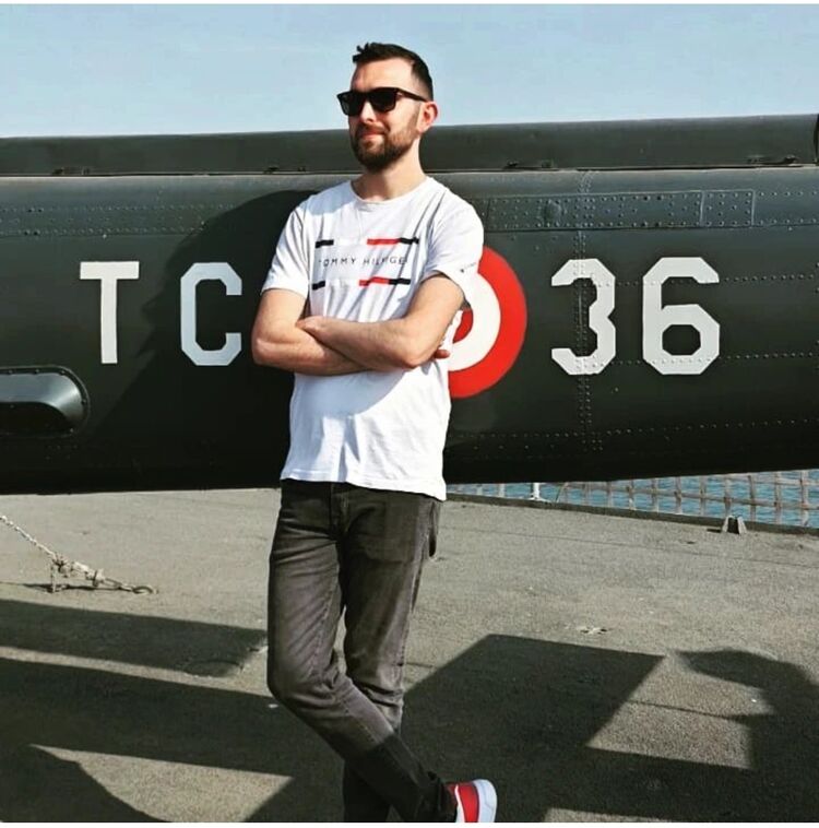  47406981  Muzaffer, 31 ,    